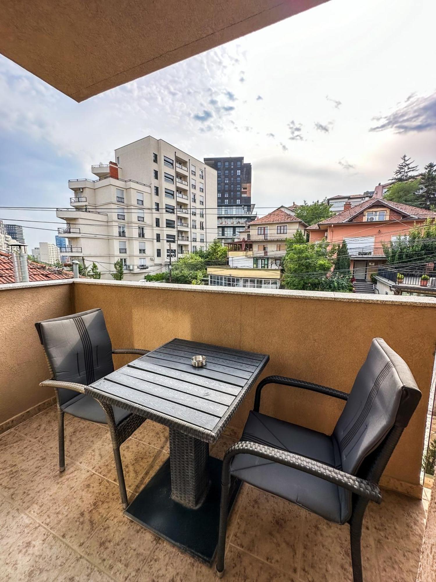Grand Apartments Prishtina Πρίστινα Εξωτερικό φωτογραφία