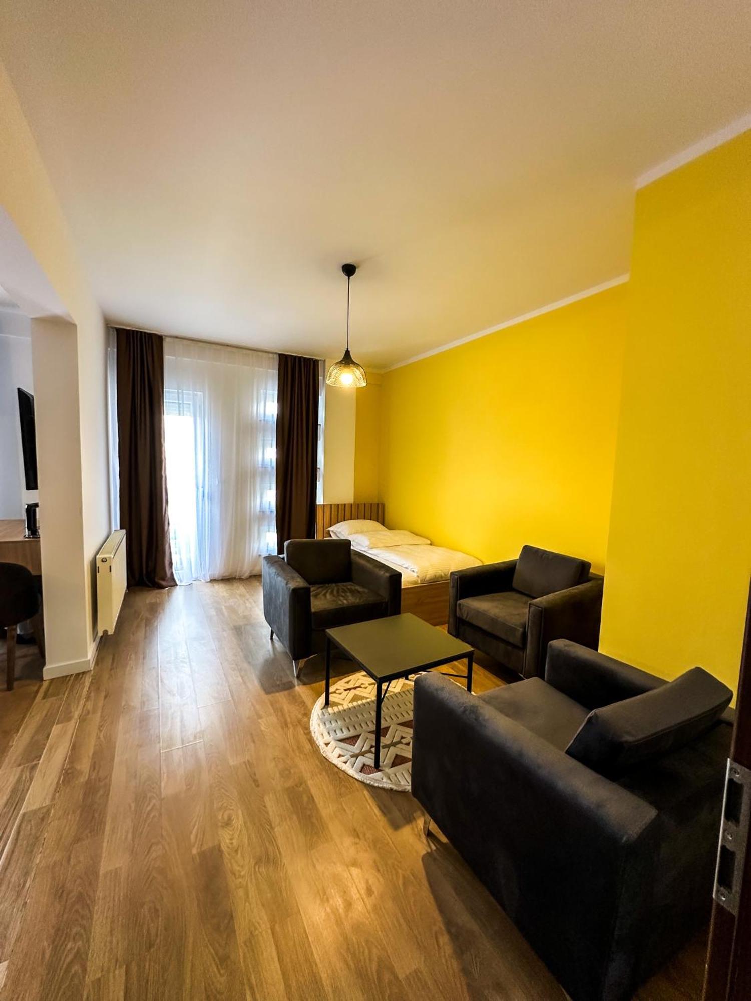 Grand Apartments Prishtina Πρίστινα Εξωτερικό φωτογραφία